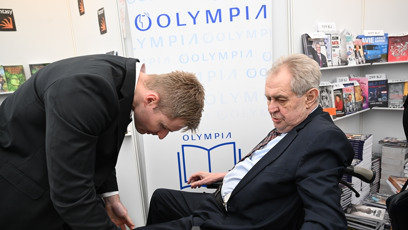 FOTO: Miloš Zeman na Světě knihy.