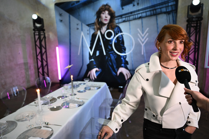 FOTO: Vica Kerekes během rozhovoru pro eXtra.cz. – stránka 2