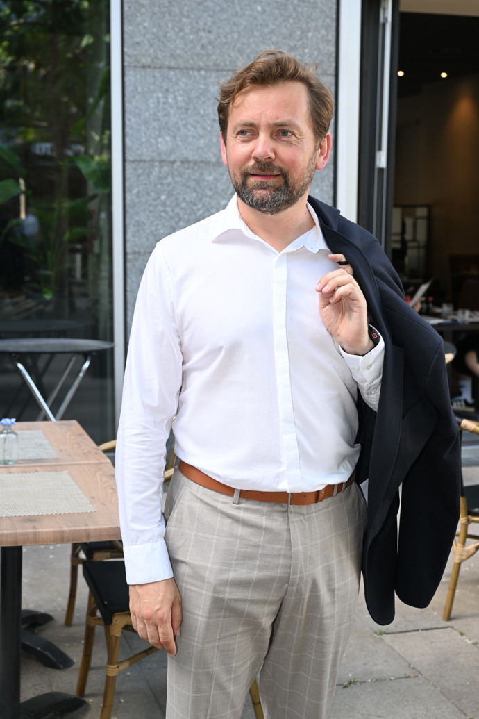 FOTO: Petr Lněnička na premiéře filmu Pět švestek. – stránka 110