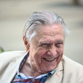 Herec Petr Kostka celý zářil.