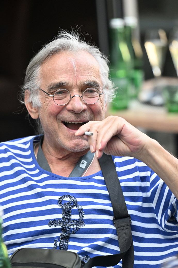 FOTO: Oldřich Kaiser je veselá kopa. – stránka 69