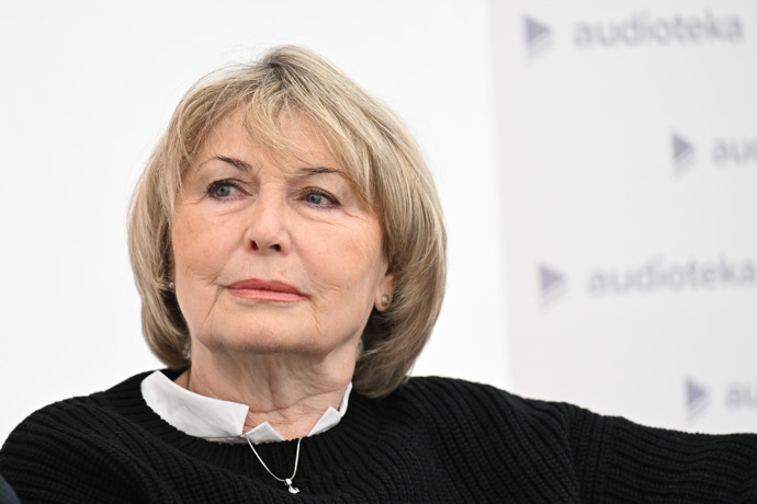 FOTO: Eliška Balzerová si zahrála například ve filmu Ženy v pokušení. – stránka 1