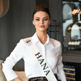 Finalistka Miss Hana Dědková. 