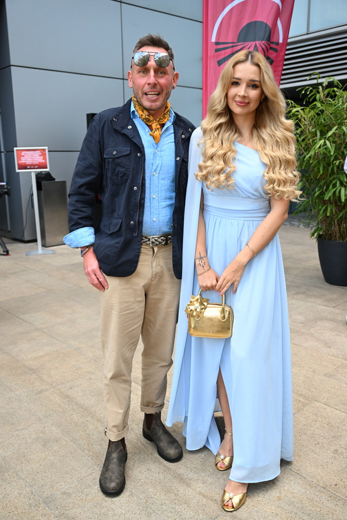 FOTO: Nicole Šáchová a Jan Tuna. – stránka 66