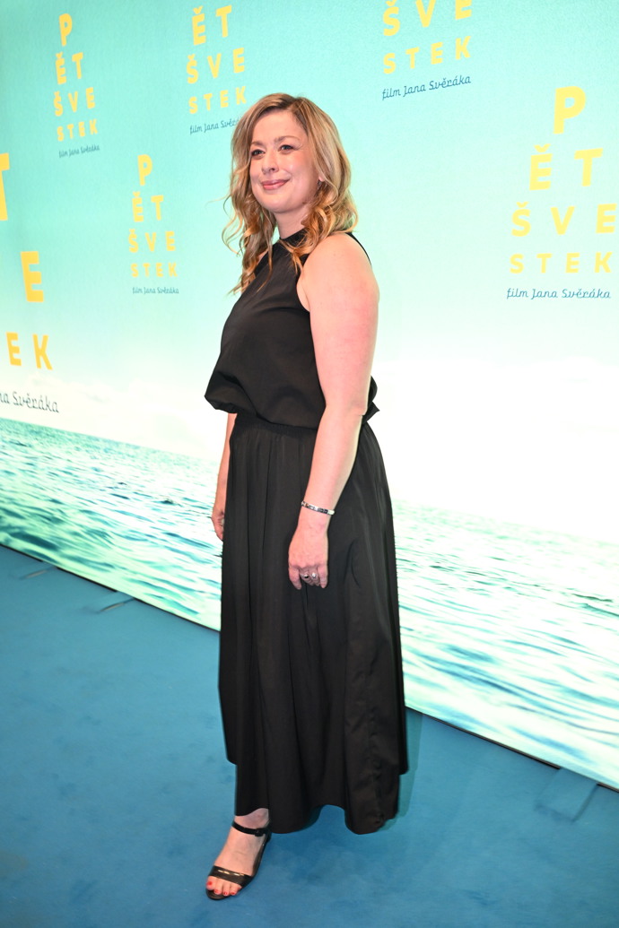 FOTO: Anežka Rusevová na premiéře filmu Pět švestek. – stránka 55
