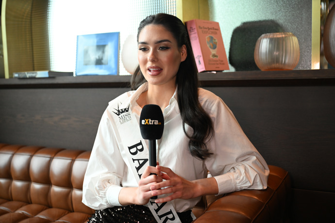 FOTO: Finalistka Miss Barbara Plintová. – stránka 263