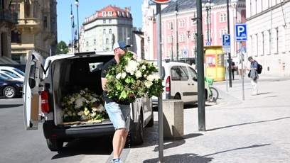 FOTO: Přípravy na oslavu Jiřiny Bohdalové.