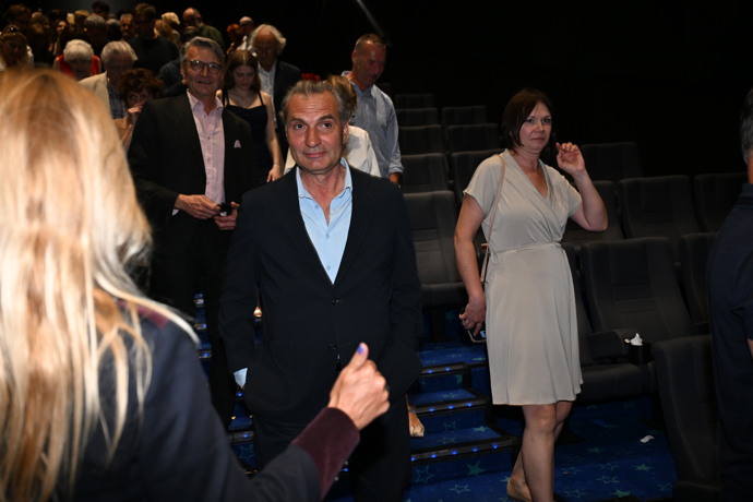 FOTO: Jiří Macháček na premiéře filmu Pět švestek. – stránka 14