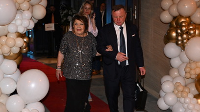 FOTO: Jiřina Bohdalová při odchodu.