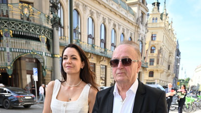 FOTO: Petr Janda dorazil s manželkou na oslavu narozenin Jiřiny Bohdalové.
