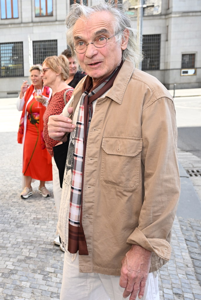 FOTO: Oldřich Kaiser přišel poblahopřát Jiřině Bohdalové. – stránka 1