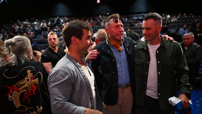 FOTO: Tuňák běžel v kině gratulovat výhercům.