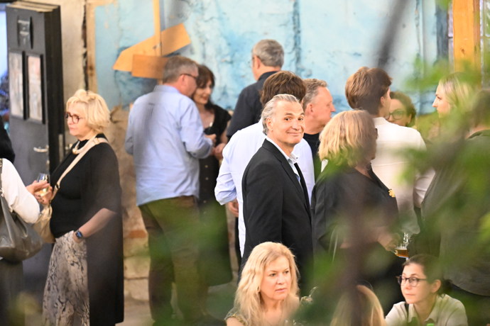 FOTO: Jiří Macháček si party po premiéře nenechal ujít. – stránka 1