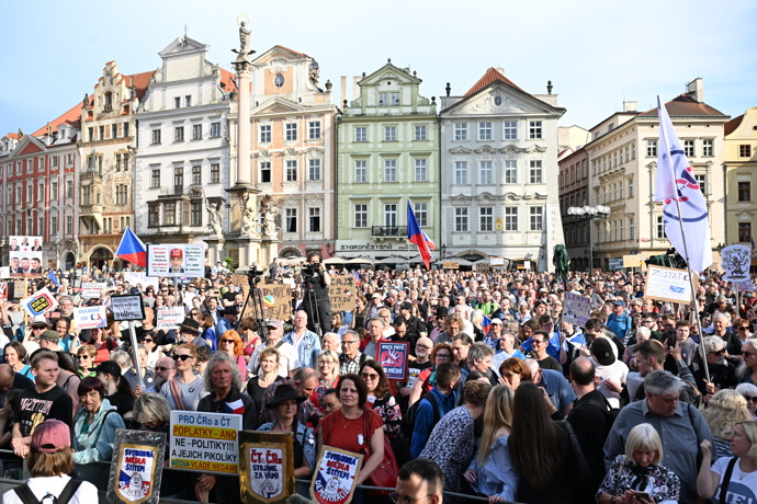 FOTO: Demonstrace Milionu chvilek na Staroměstském náměstí. – stránka 4