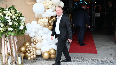 FOTO: Petr Janda odcházel z narozenin Jiřiny Bohdalové sám.