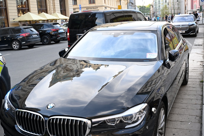 FOTO: Auto Václava Klause je nabourané. – stránka 4