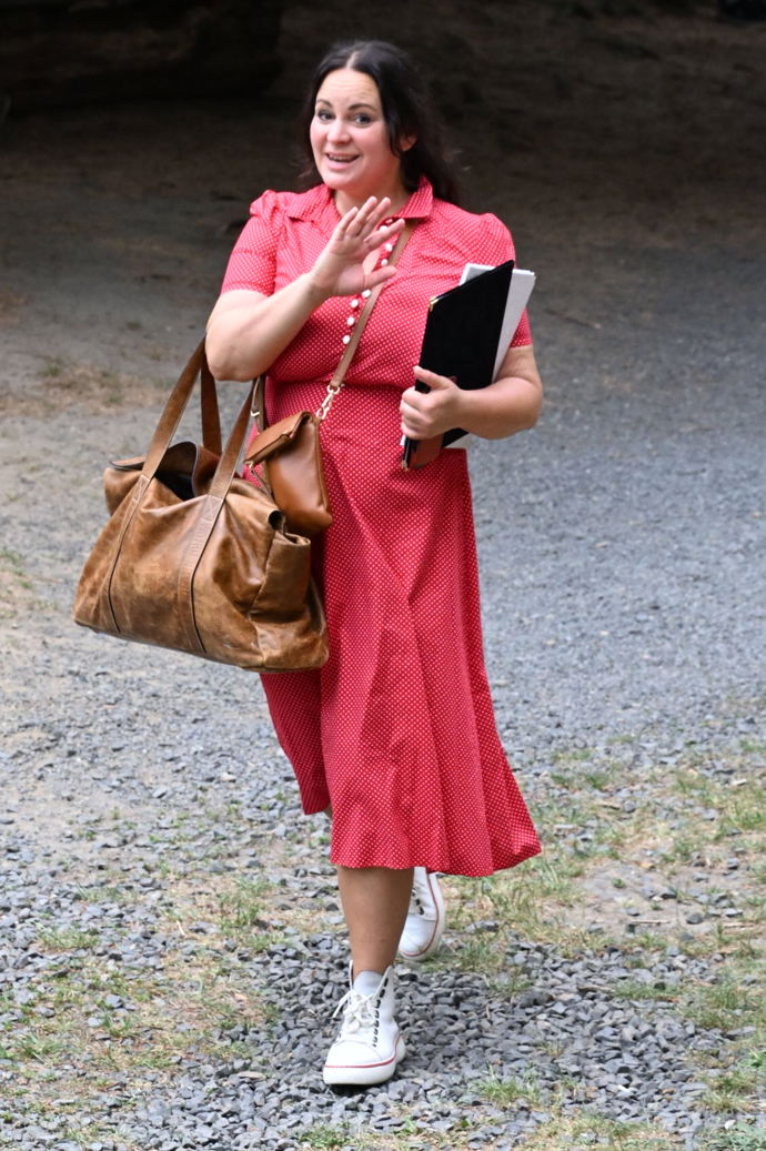 FOTO: Jitka Čvančarová mávala. – stránka 50