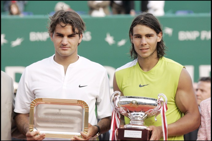 FOTO: Rafael Nadal s dlouholetým rivalem Rogerem Federerem před lety. – stránka 1