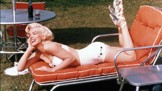 Neznámé začátky Marilyn Monroe: Fotografie z továrny, kde pracovala, jí změnila život