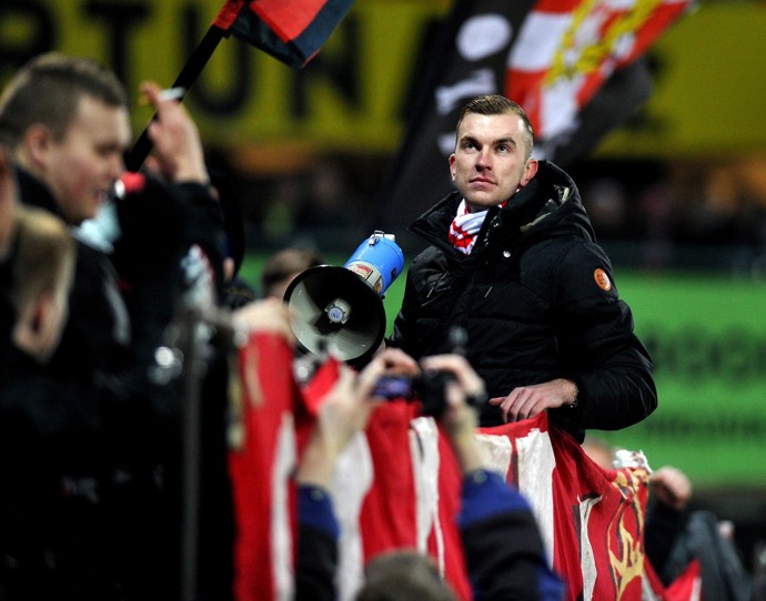 FOTO: Lukáš Vala odchází. – stránka 53