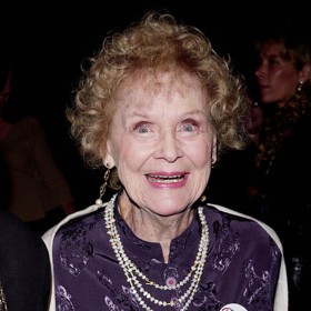 Stejného jubilea měla tu čest se dožít i herečka Gloria Stuart, které si ve filmovém Titaniku zahrála starší verzi hlavní hrdinky Rose. Zemřela 26. září 2010, tři měsíce po stých narozeninách.