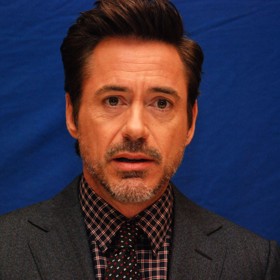 Robert Downey Jr. proslul rolemi Sherlocka Holmese, Charlieho Chaplina i coby Iron Man. Vidět jste ho ale mohli i ve filmu Dolittle.
