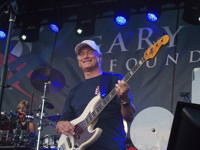 FOTO: Gary Sinise se kvůli rodinné tragédii natvrdo vzdal Hollywoodu. – stránka 1
