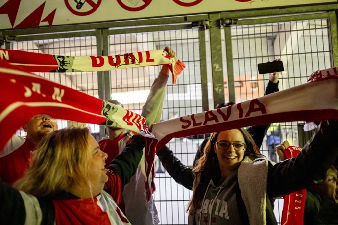 FOTO: Fanoušci fandili Slavii.