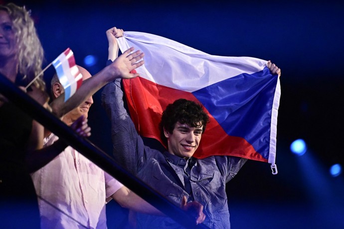 FOTO: Daniel Žižka postoupil do finále Eurovize. – stránka 4