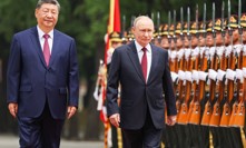 Ruský prezident Vladimir Putin se v čínském Pekingu setkal s tamní hlavou státu Si Ťin-pchingem.