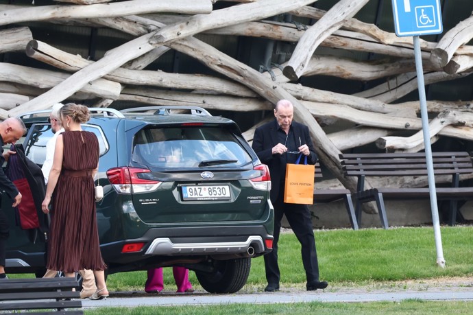 FOTO: Přišel i Štefan Margita. – stránka 37