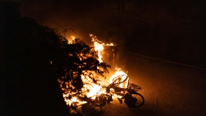 FOTO: Násilnosti v Paříži po sobotním vítězství fotbalového klubu Paris St. Germain.