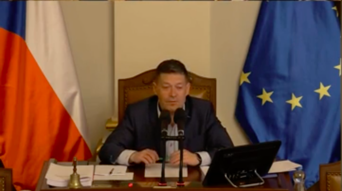 FOTO: Patrik Nacher se následně snažil uklidnit vypjatou atmosféru.
