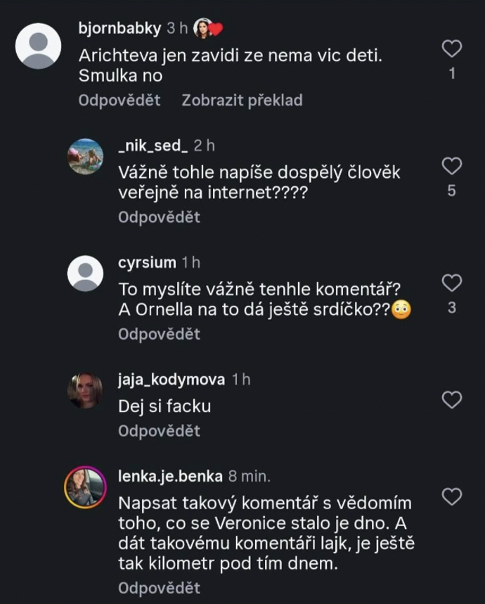 FOTO: Ornella Koktová lajkla velmi nechutný komentář.