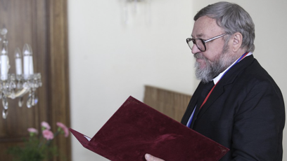 FOTO: Jan Hraběta v seriálu Vyprávěj.