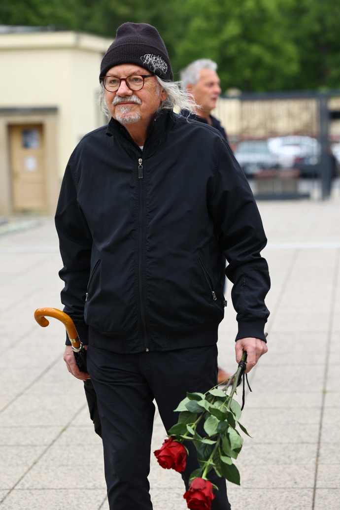 FOTO: Ondřej Hejma také dorazil. – stránka 40