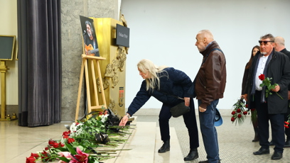 FOTO: Poslední rozloučení s hudebníkem Oskarem Petrem ve Strašnicích.