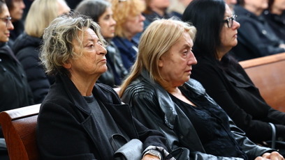 FOTO: Poslední rozloučení s hudebníkem Oskarem Petrem ve Strašnicích.