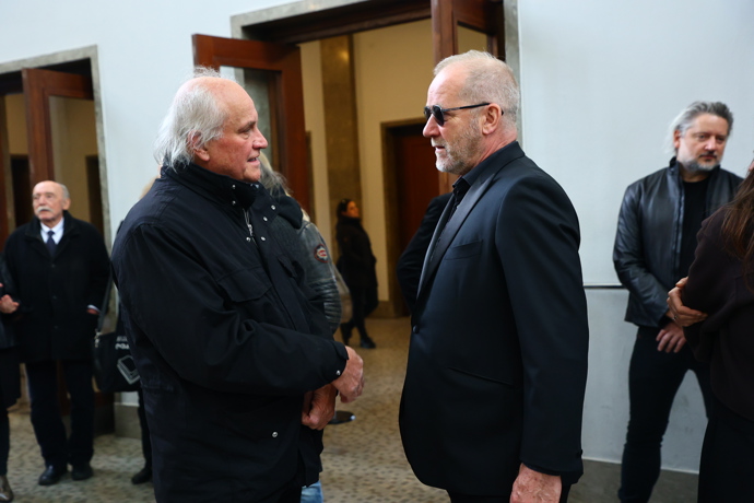 FOTO: David Koller se držel u Michaela Kocába. – stránka 3