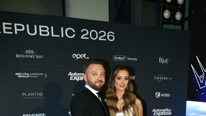 FOTO: Vítězka Miss Czech Republic 2025 Linda Górecká s doprovodem.