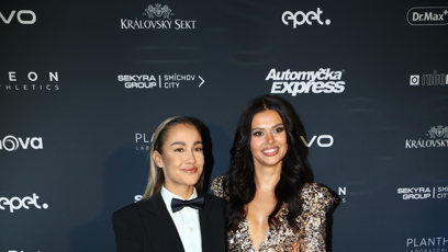FOTO: Bára Mlejnková s hvězdnou Bachelora Karamelkou.