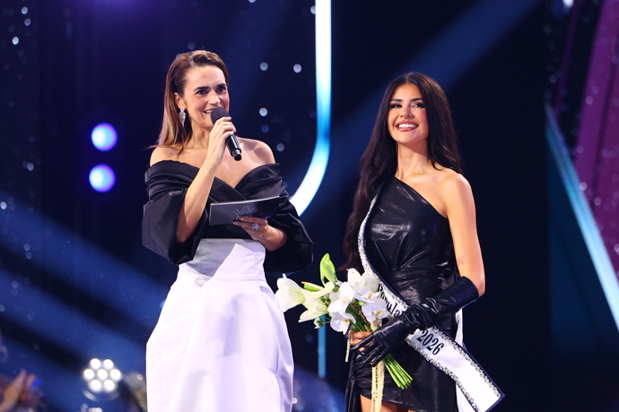 FOTO: Daniela Brzobohatá s Domi Alagiou. – stránka 28