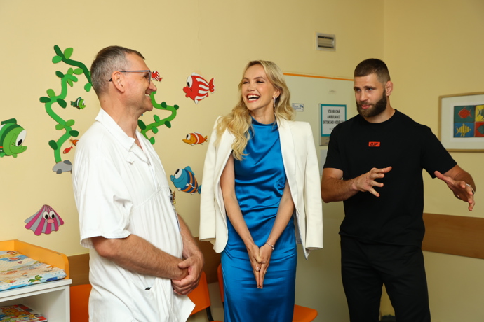 FOTO: V nemocnici panovala dobrá nálada. – stránka 8