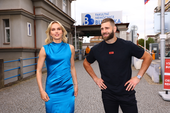 FOTO: Jirka prožívá krásné období, nedávno se mu narodila dcera Elenka. – stránka 4