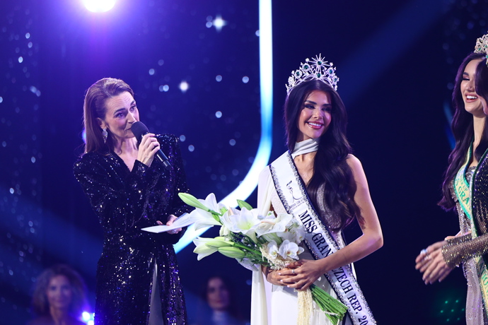 FOTO: Vítězka Miss Grand Czech Republic 2026 Dominique Alagia. – stránka 34