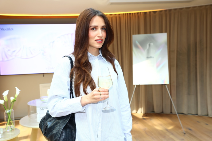 FOTO: Elizabeth Kopecká na akci značky Medik8. – stránka 8