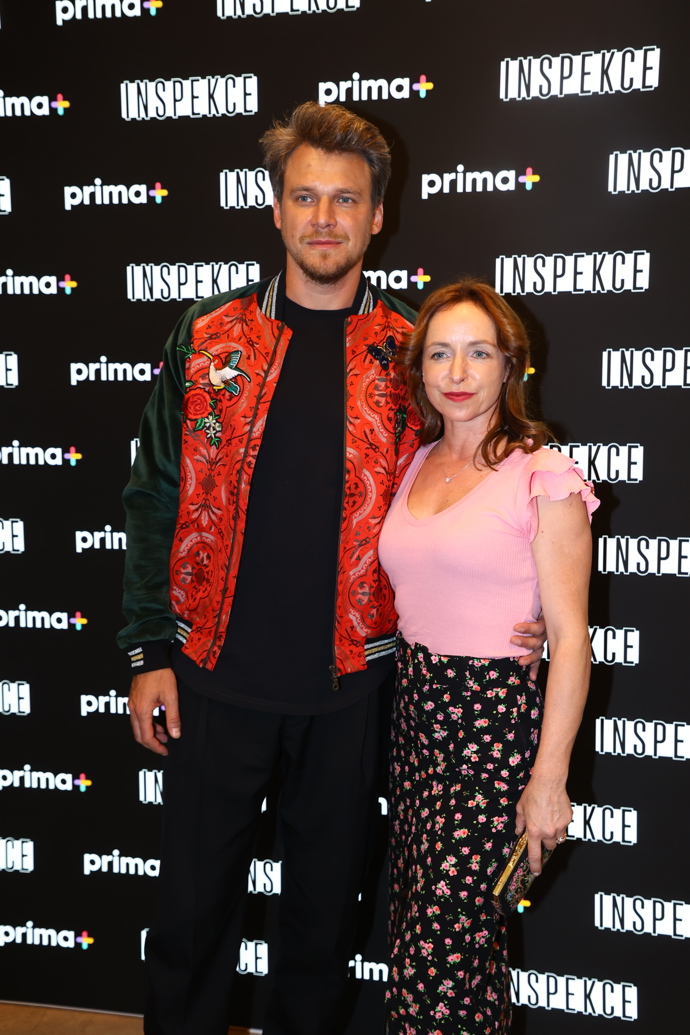 FOTO: Vojta Dyk a Tatiana Dyková. – stránka 14