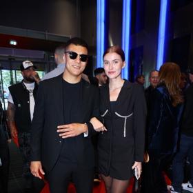 Spolumajitel Clashe Tomáš Linh Le Sy a modelka Denisa Ryndová.