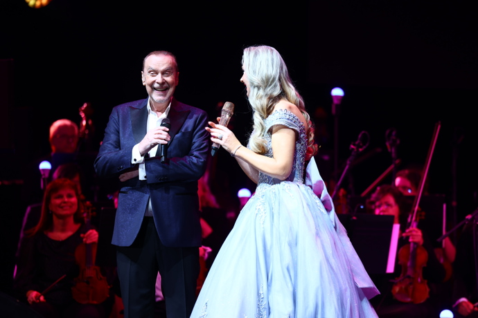 FOTO: Štefan Margita a Lenka Graf. – stránka 19