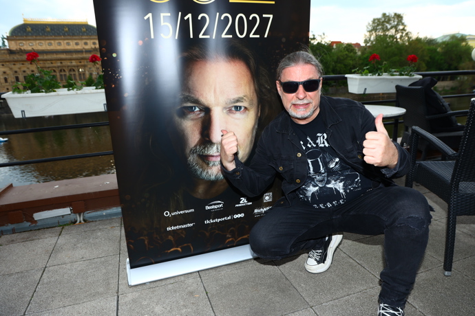 FOTO: Petr Kolář je rocker každým coulem. – stránka 10